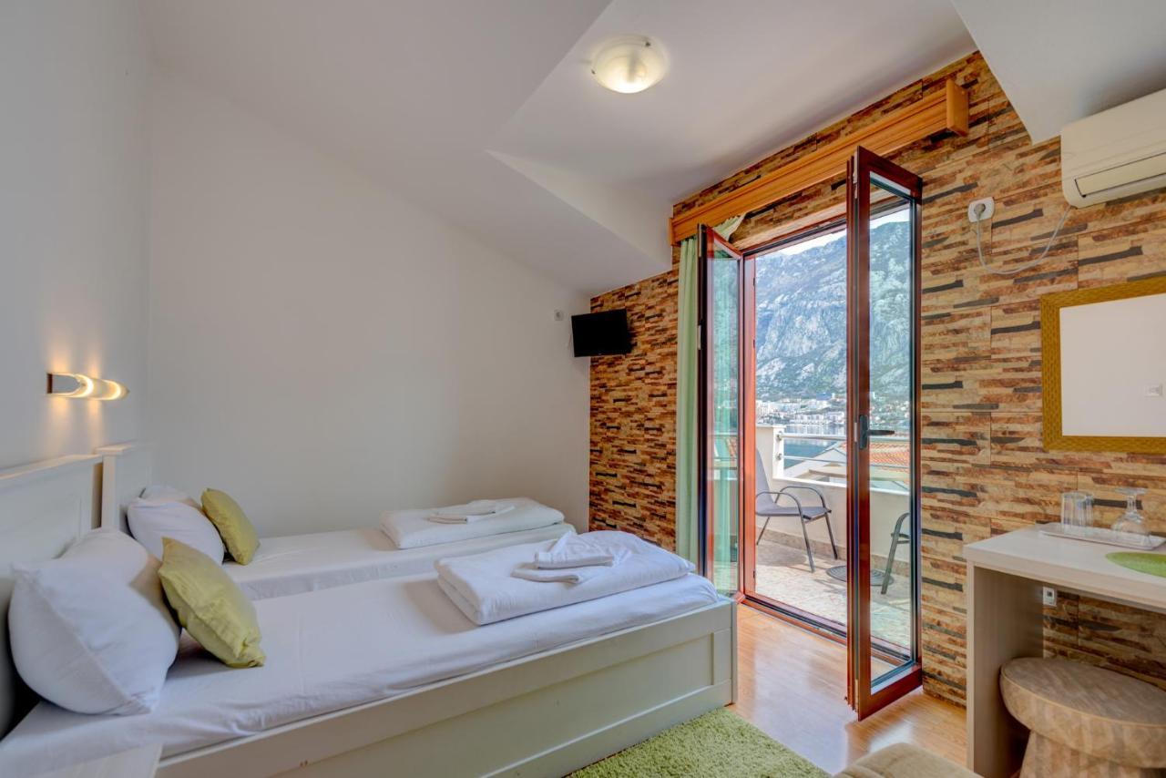 Hotel Galia โกตอร์ ภายนอก รูปภาพ